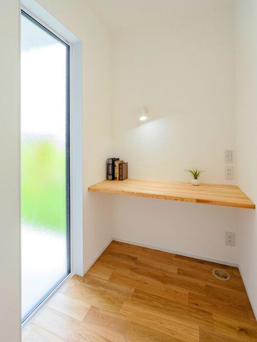 【宮崎の注文住宅】 子供4人の大家族でも家事ラクできる！30代夫婦が建てたガレージのある平屋・神家事動線 写真