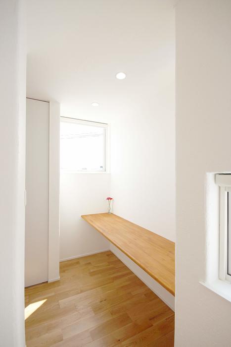 平屋｜建築家｜解放感｜ウッドデッキ｜中庭｜プライバシーの配慮と解放感を両立した家 写真