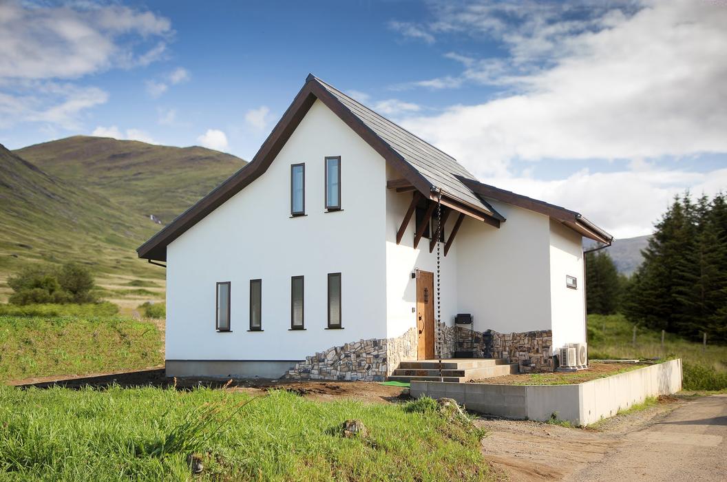 宮崎県｜吹き抜け｜自然素材｜ヨーロッパ調｜空間を活用した、５層の部屋が繋がる楽しい住まい 写真