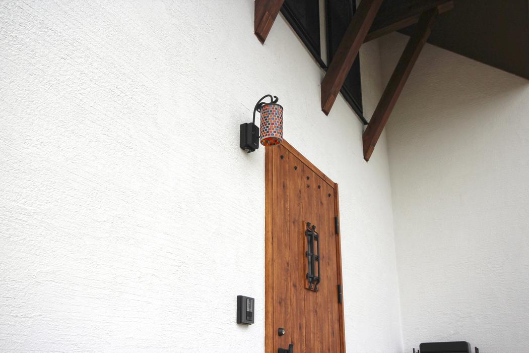 宮崎県｜吹き抜け｜自然素材｜ヨーロッパ調｜空間を活用した、５層の部屋が繋がる楽しい住まい 写真