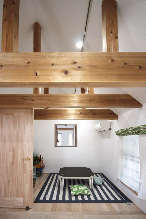 宮崎県｜吹き抜け｜自然素材｜ヨーロッパ調｜空間を活用した、５層の部屋が繋がる楽しい住まい 写真