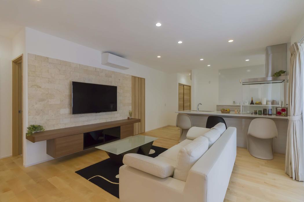 宮崎市｜平屋｜白壁｜動線｜多彩な動線で暮らしやすい白壁の平屋 写真