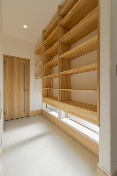 宮崎市｜平屋｜白壁｜動線｜多彩な動線で暮らしやすい白壁の平屋 写真