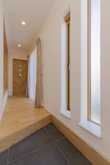 宮崎市｜平屋｜白壁｜動線｜多彩な動線で暮らしやすい白壁の平屋 写真