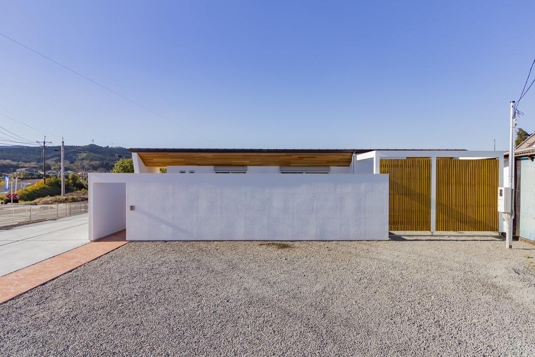 宮崎市｜平屋｜白壁｜動線｜多彩な動線で暮らしやすい白壁の平屋 写真