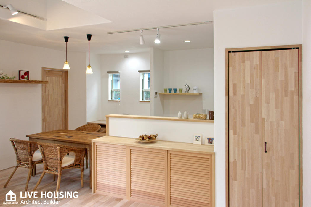 都城市｜自然素材｜フランス風｜スペイン風｜健康住宅｜木や石を利用した天然素材の住まい 写真