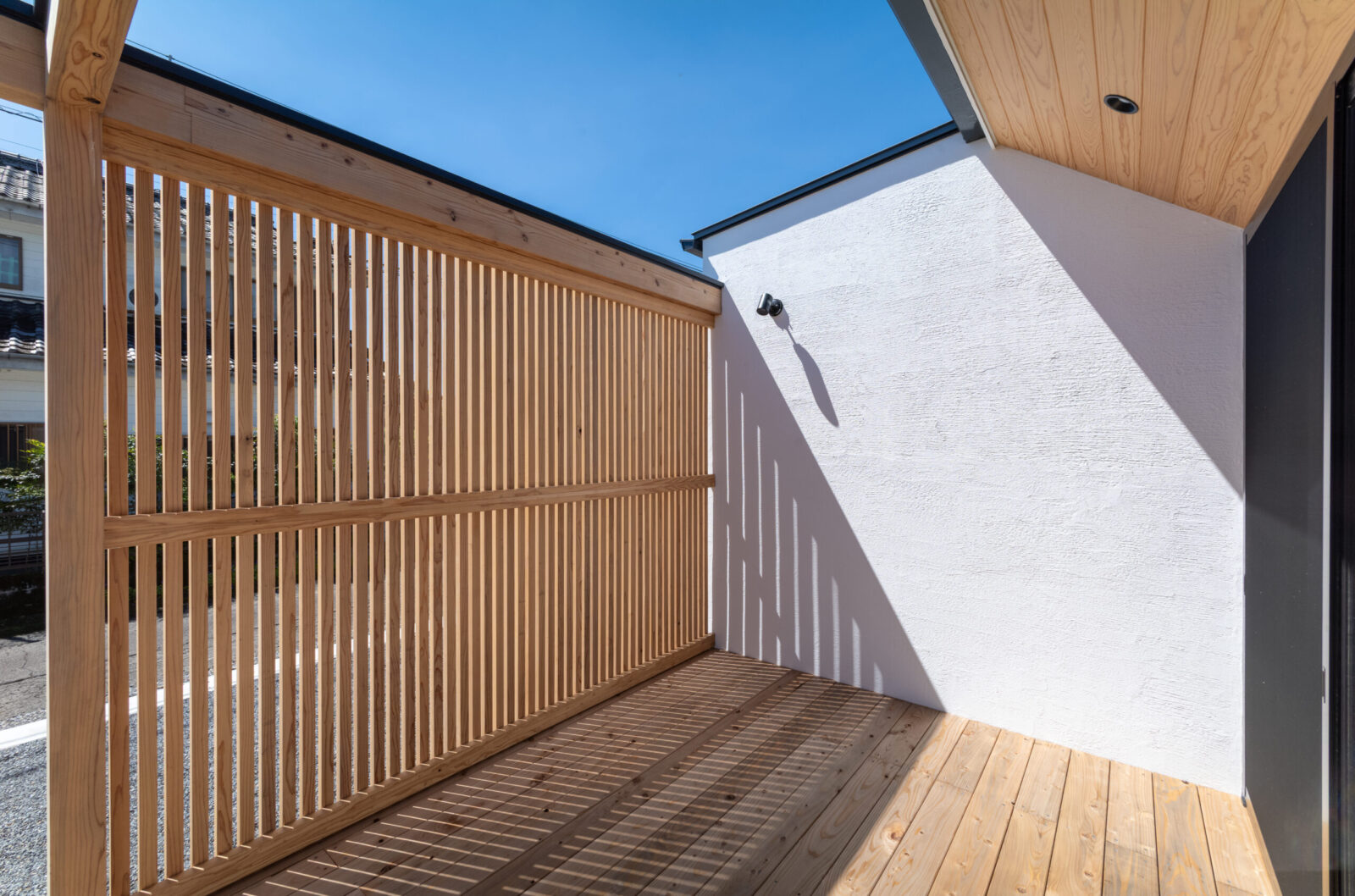 【宮崎の注文住宅】 家族の想いと素材の美しさが調和する、上質な平屋 写真