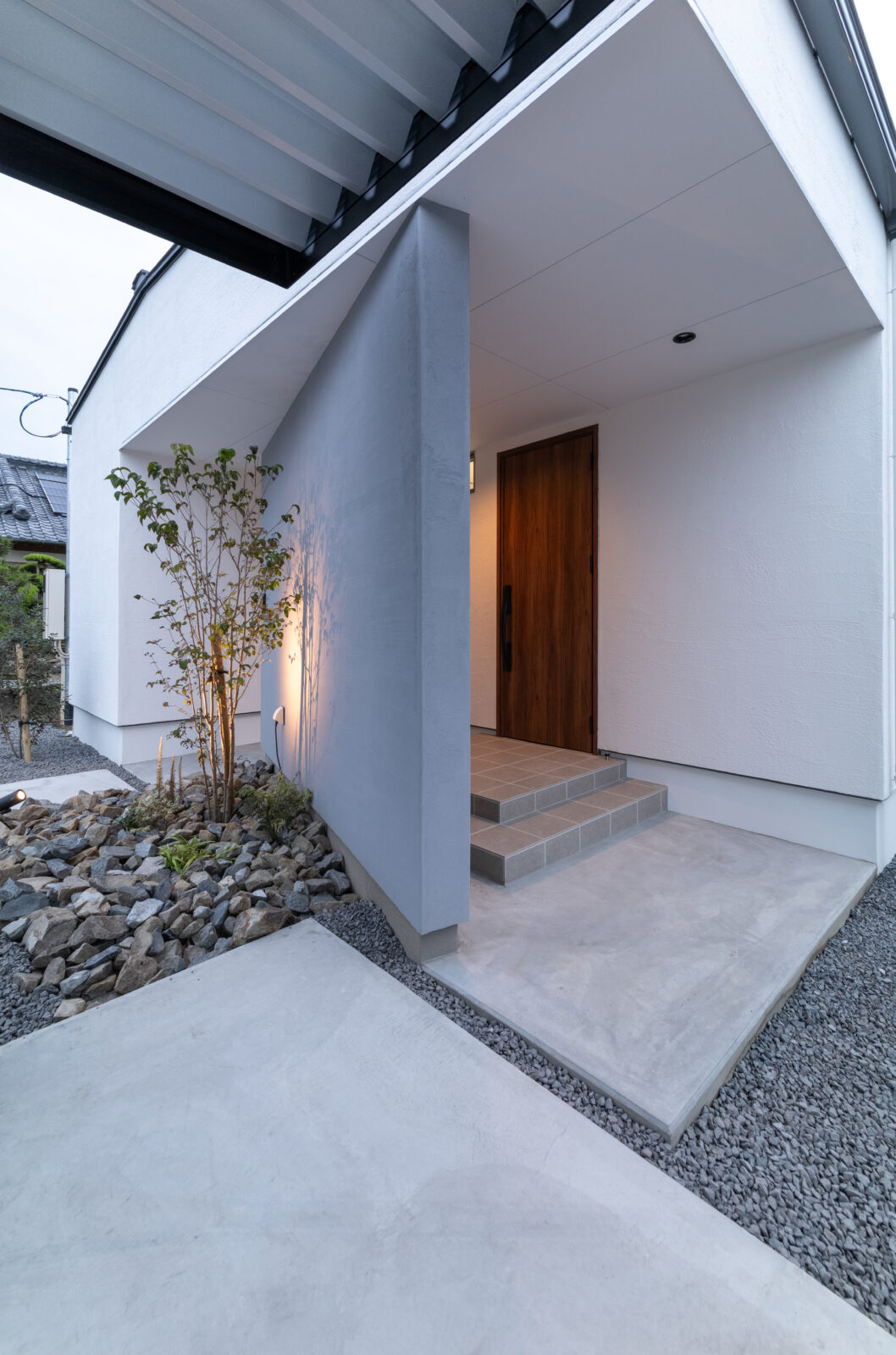 廊下をなくして、家族の空間をもっと豊かに。無駄のない「神動線」でゆったり暮らすミニマルな平屋 写真