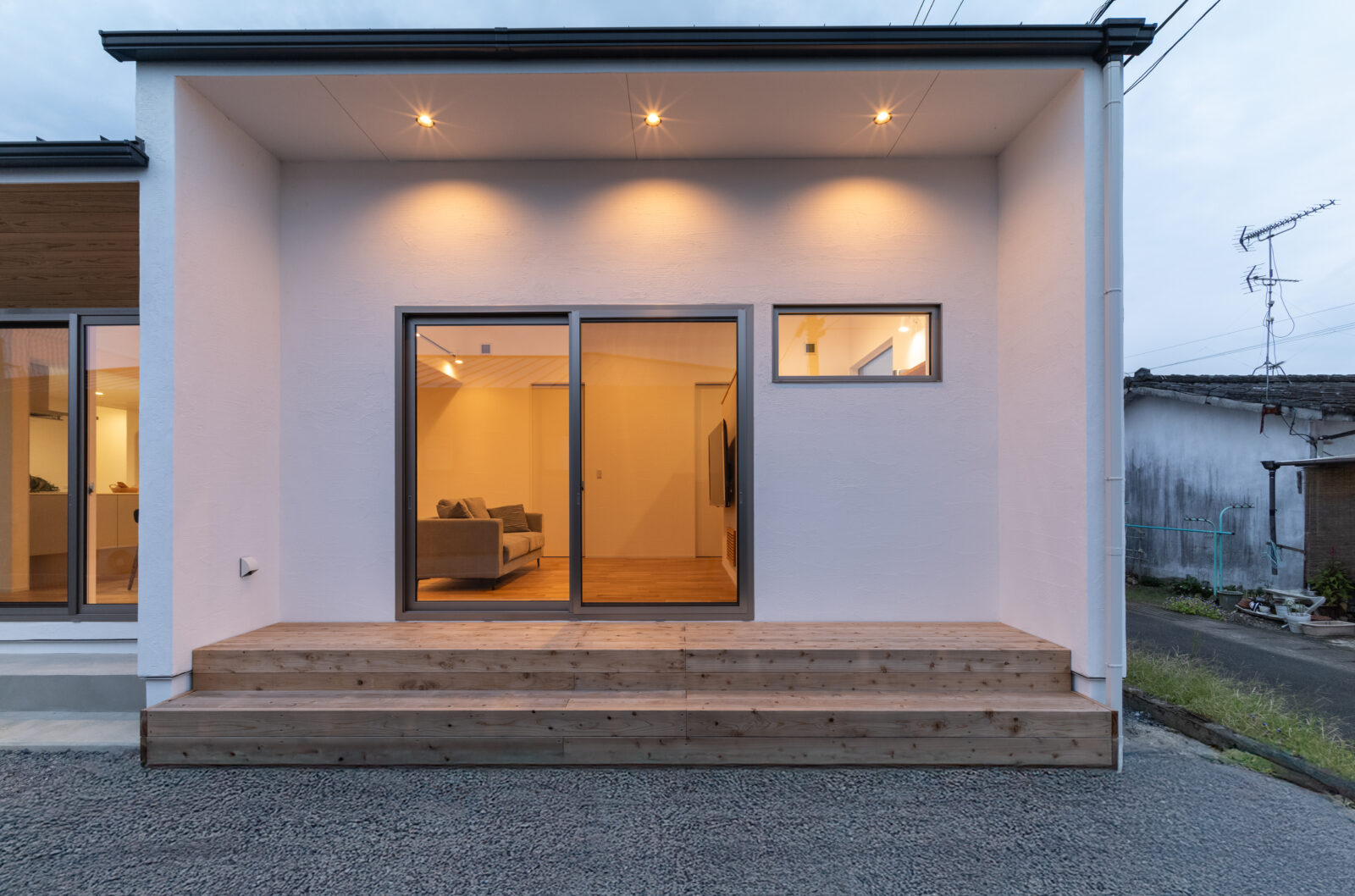 廊下をなくして、家族の空間をもっと豊かに。無駄のない「神動線」でゆったり暮らすミニマルな平屋 写真