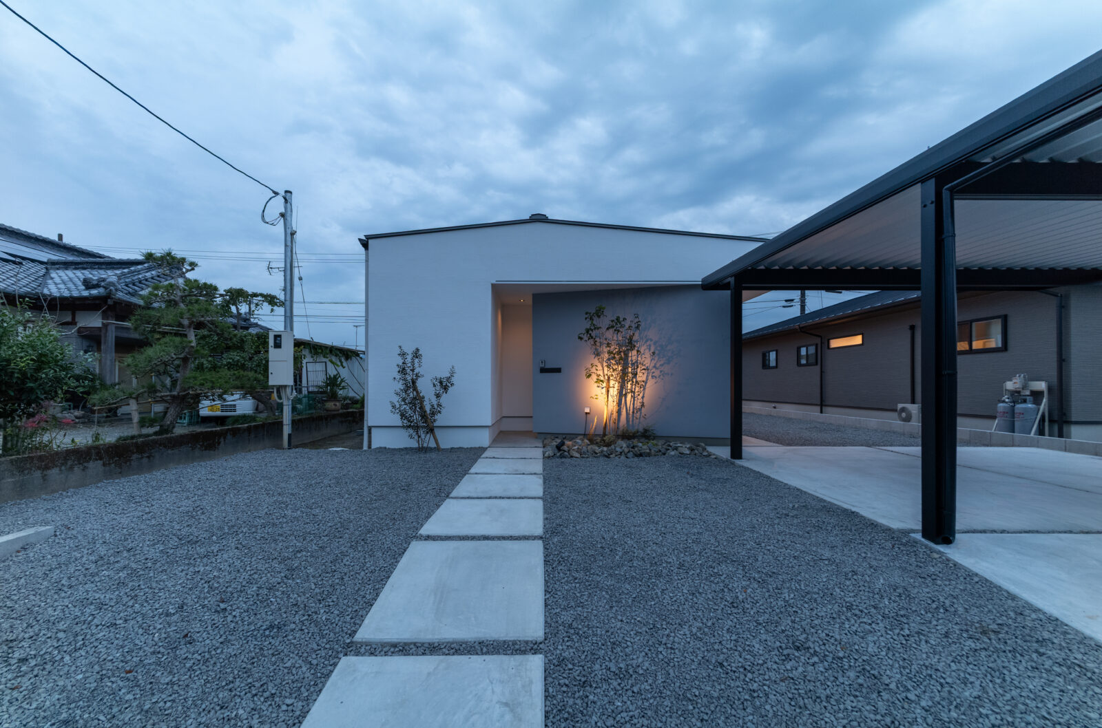 廊下をなくして、家族の空間をもっと豊かに。無駄のない「神動線」でゆったり暮らすミニマルな平屋 写真