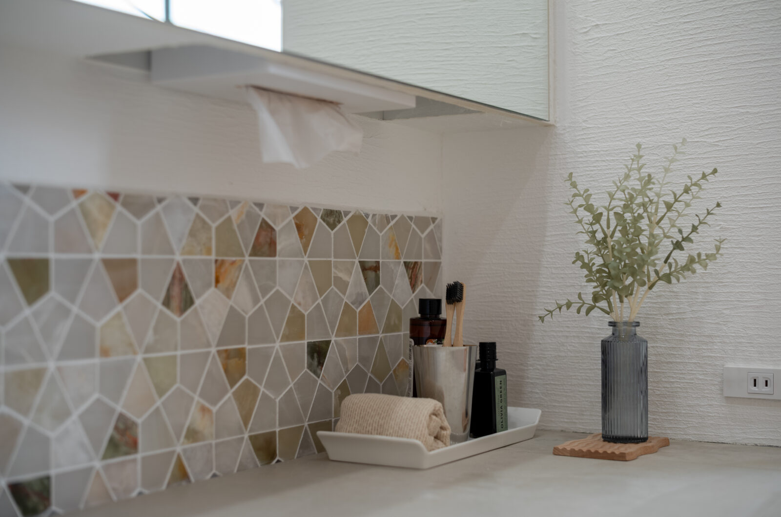 住宅密集地でも「光」と「プライバシー」を両立する家|宮崎市 写真